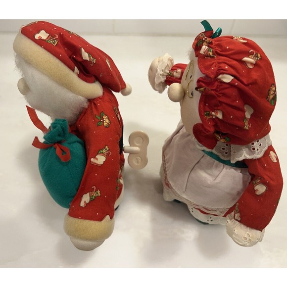 Vintage Santa and Mrs. Clause Animated 10” Wind Up No Batteries Made In Taiwan - Picture 12 of 16